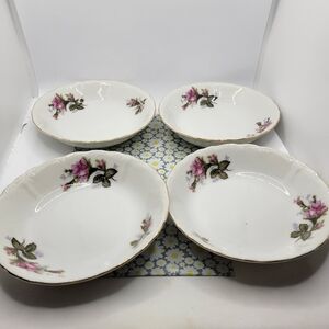 VINTAGE BEAUTIFUL ROSEMARIE FRUIT/DESSERT SAUCERS
